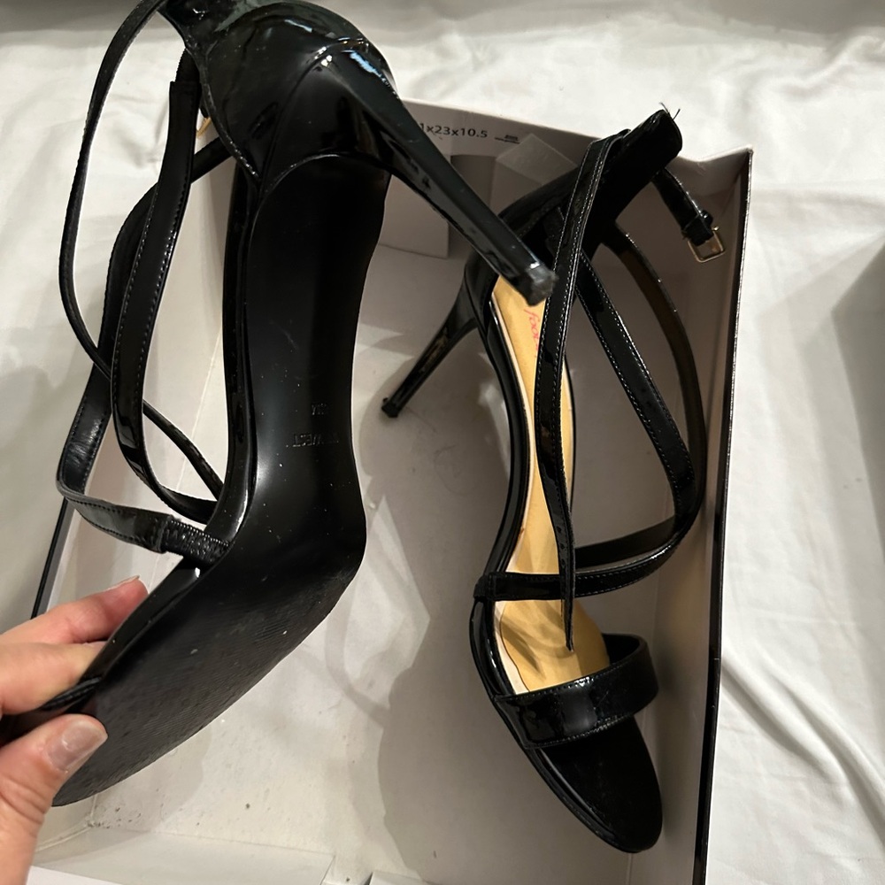 New in a box size 8.5